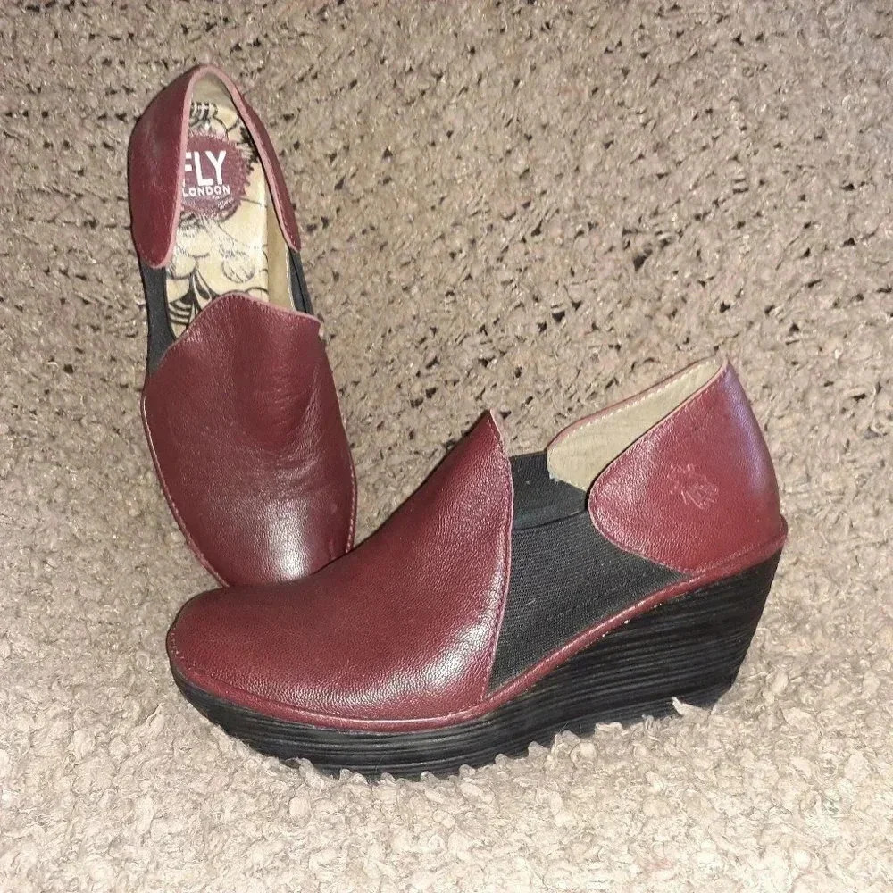 Fly London Yua P500578003 Women's Red Leather/Elastic Platform Wedge - Picture 1 of 7